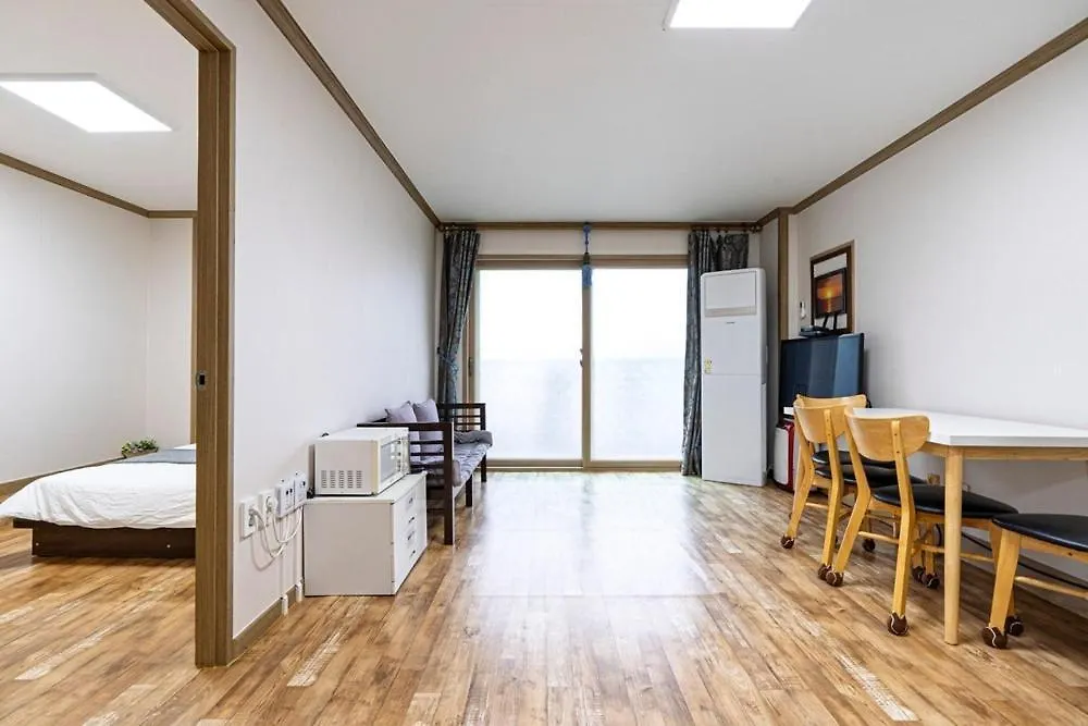 Yeongheungdo Haesong Pension Incheon 3*,  South Korea