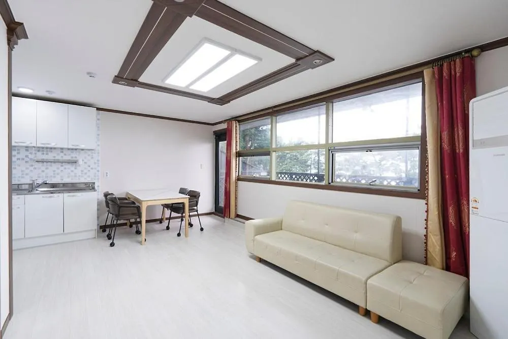 Yeongheungdo Haesong Pension インチョン広域市 ゲストハウス