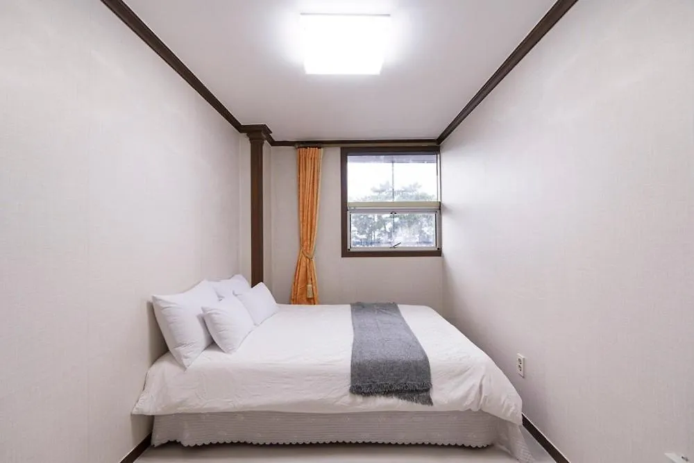 Yeongheungdo Haesong Pension Incheon 0*,  South Korea